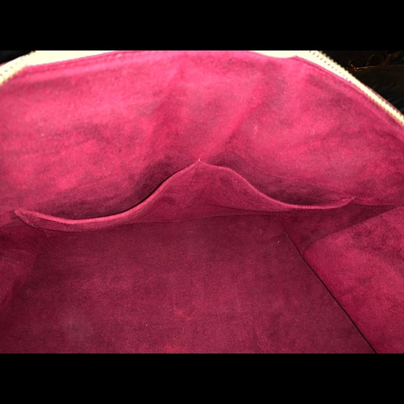 Authentic Louis Vuitton Courtney GM - Picture 11 of 15